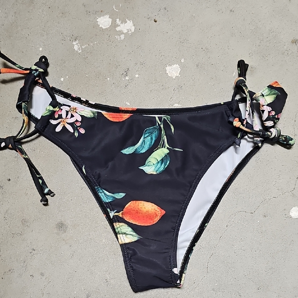 New In Bag Women’s Black Floral & Citrus Tie-Side Swim Bottoms #163
